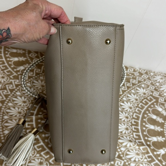 Bebe Pebble Texture Natalie Shopper Taupe with Tassels - Picture 5 of 12